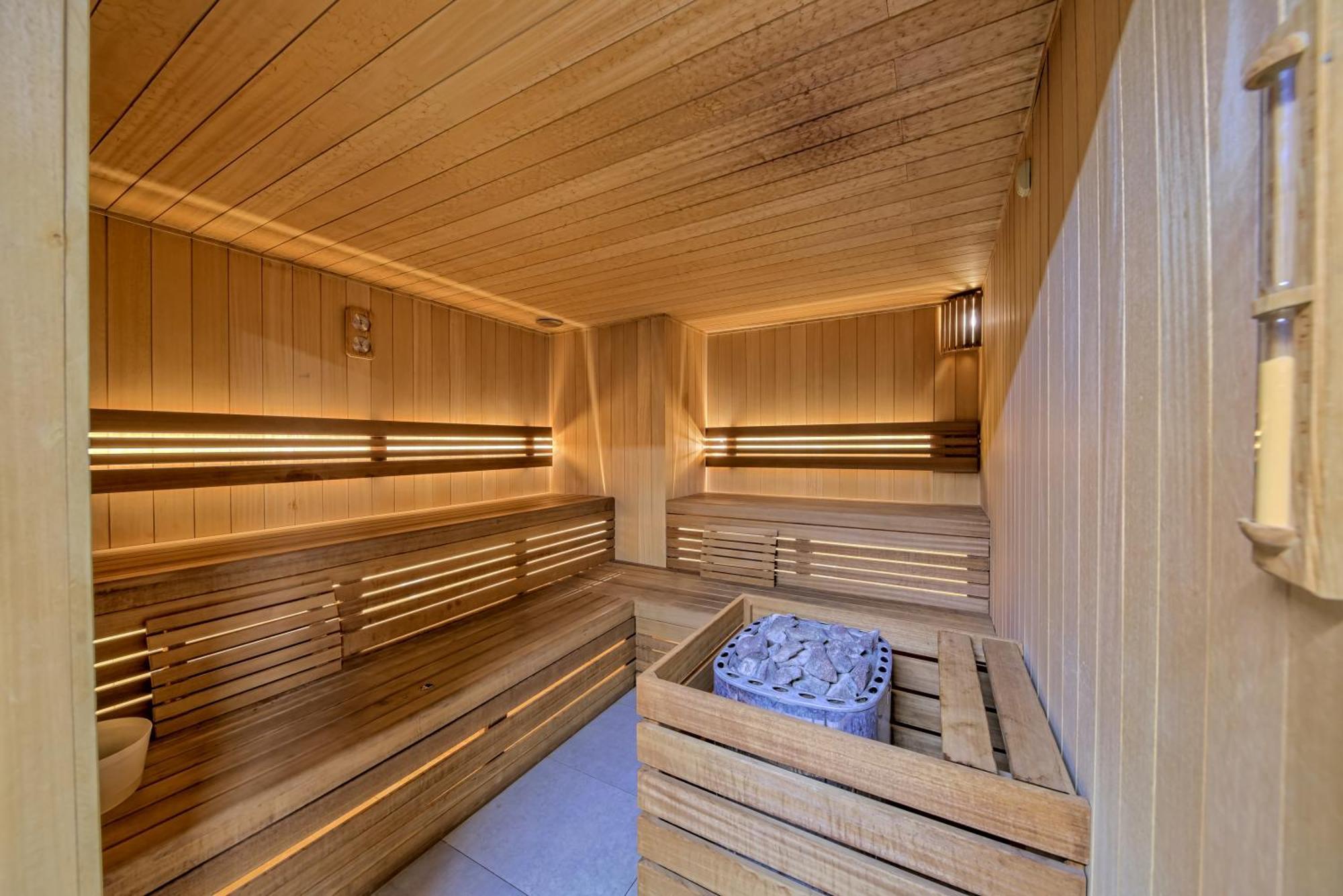Focus Hotel Premium Warszawa Dış mekan fotoğraf